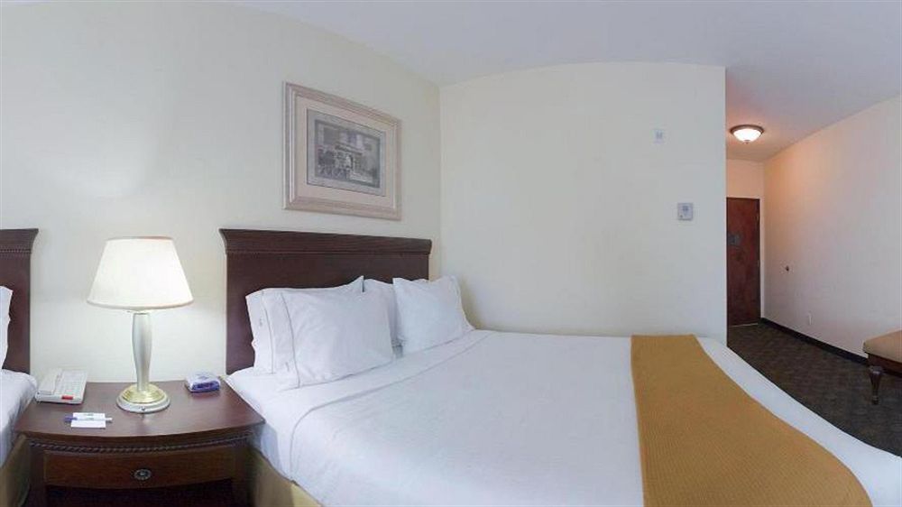 Holiday Inn Express Pearland By Ihg Eksteriør bilde